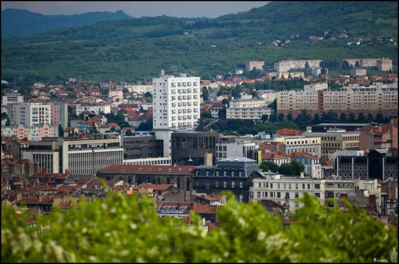 view of clermont-ferrand from the parc de montjuzet7.jpg